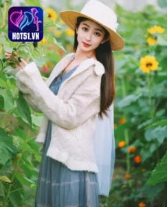 Read more about the article Xiao Ze: Nữ Thần Trung Quốc Quyến Rũ Trên Hot51 – Sự Nghiệp HotLive Com và 24h Live VIP . Beautiful girl Goddess